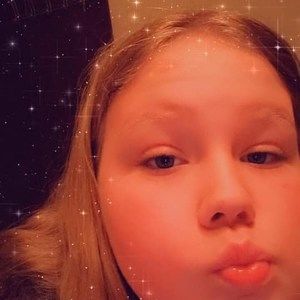 Meet your Posher, Ava